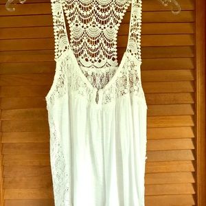🐚 ABERCROMBIE AND FITCH LACE TANK🐚